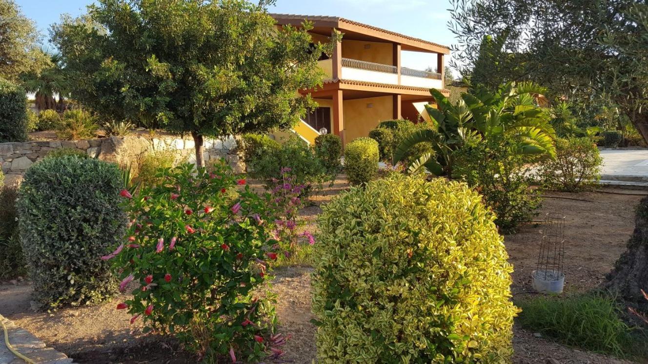 Appartamento In Splendido E Riservato Villaggio, Marina Di Tertenìa Kültér fotó